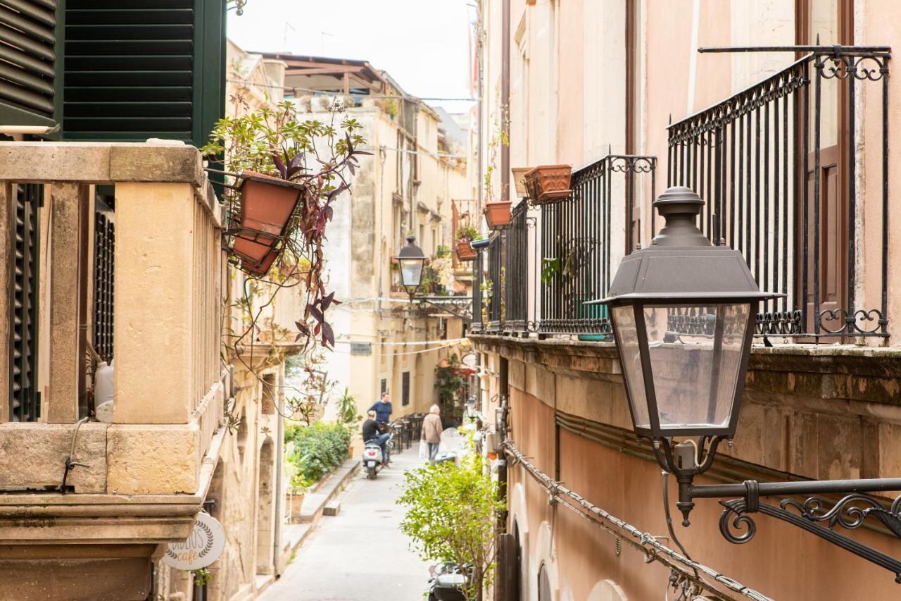 Appartamento Al Consiglio Reginale By Wonderful Italy Сиракузы Экстерьер фото